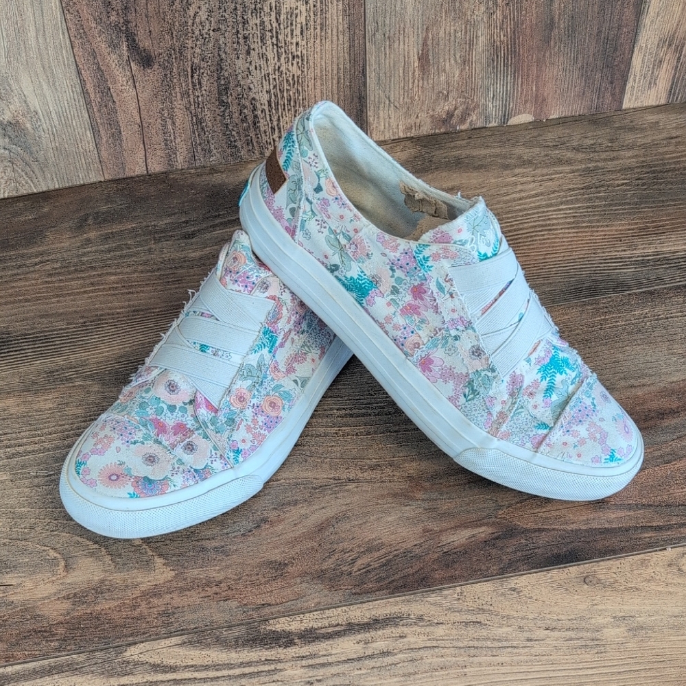 Womens Blowfish size 10